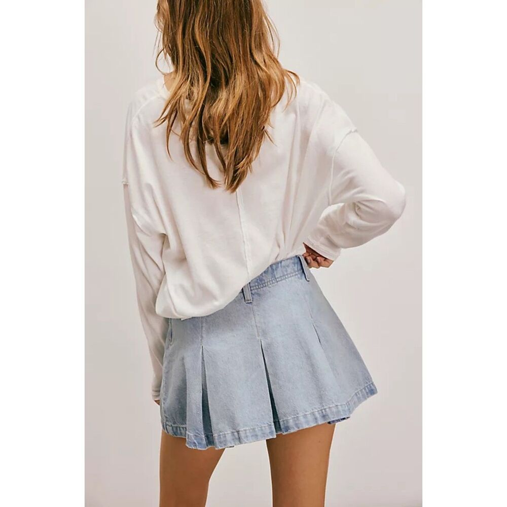 Free People We The Free Madison Ave Pleated Mini Skirt New with tags! Size 28